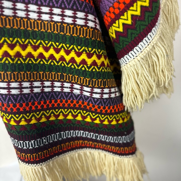 VINTAGE Woven blanket throw wall hanging wool fringe 70s decor boho Aztec 34”x75 - Picture 10 of 10